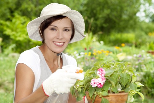 Screen-reader friendly page layout for Harlington gardening information